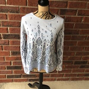 Long-sleeve sweater/shirt